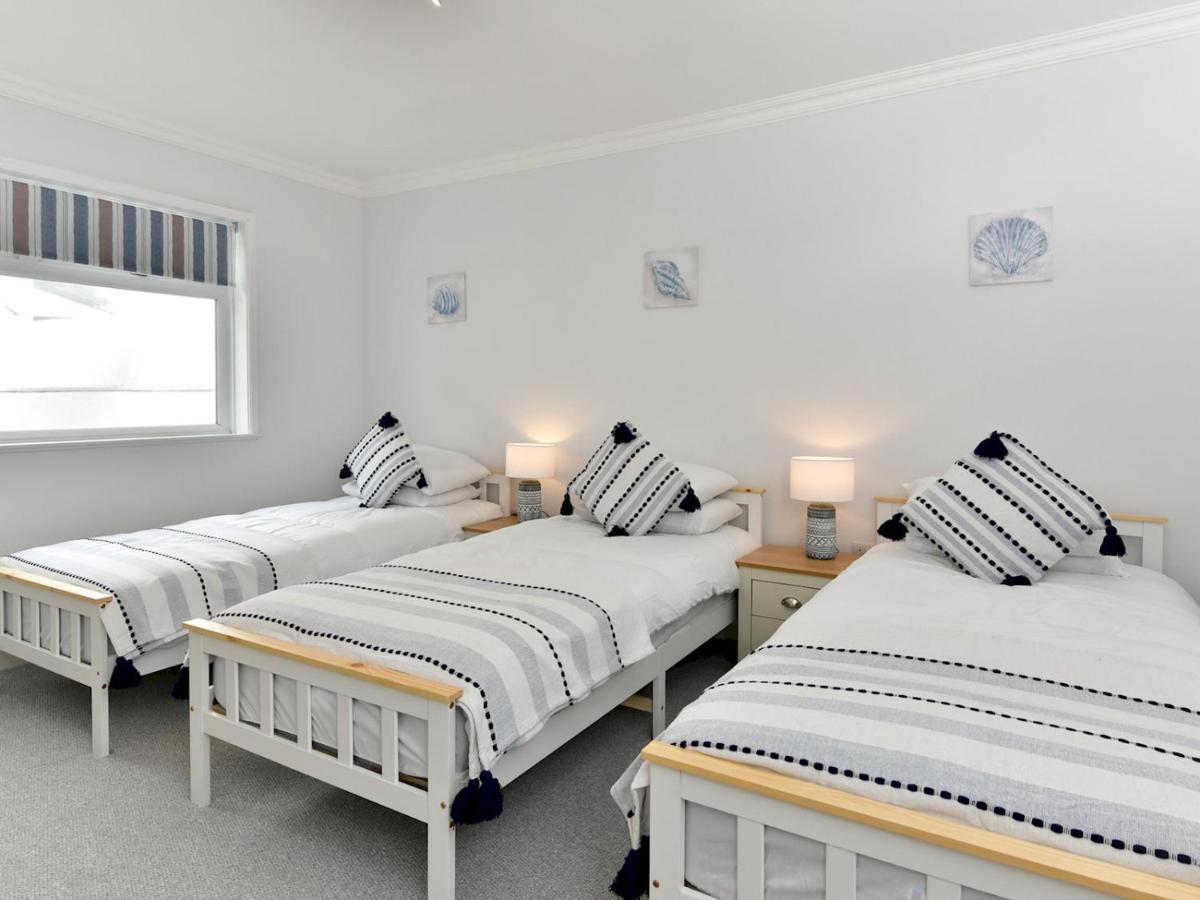 Pass The Keys Newly Refurbished Modern Bungalow - Pets Welcome Villa Swansea Buitenkant foto
