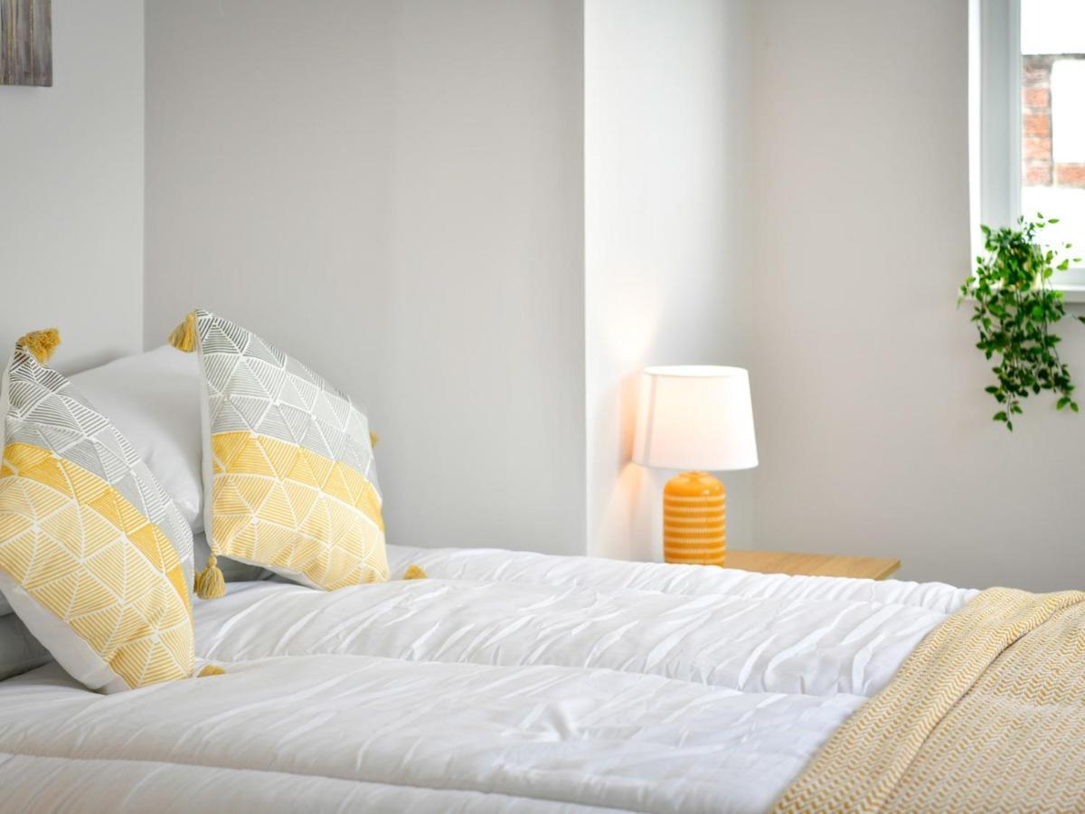 Pass The Keys Newly Refurbished Modern Bungalow - Pets Welcome Villa Swansea Buitenkant foto