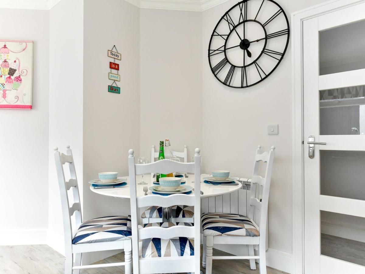 Pass The Keys Newly Refurbished Modern Bungalow - Pets Welcome Villa Swansea Buitenkant foto